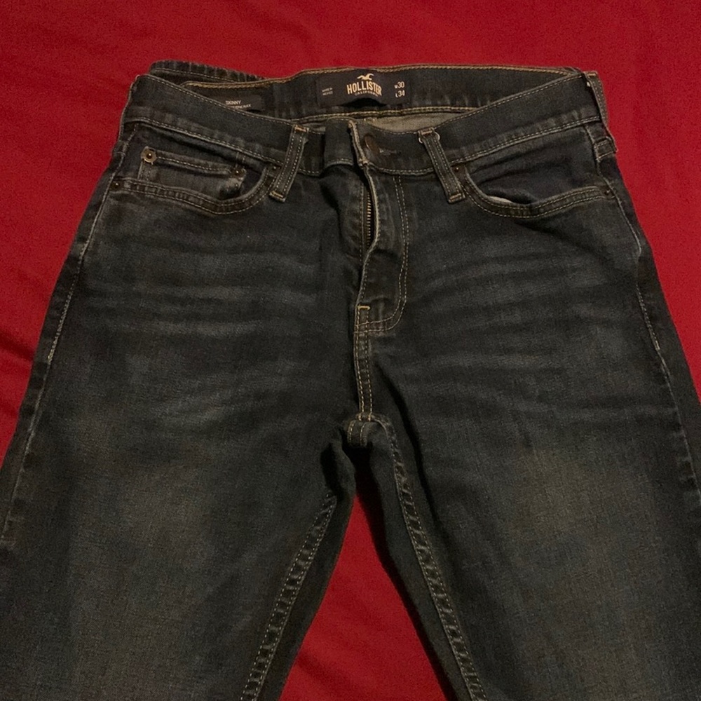 Men’s jeans.  Clean, pet / smoke free home